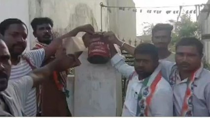 కరీంనగర్: ప్రధాని మోదీని ప్రశ్నిస్తూ కాంగ్రెస్ పార్టీ పోస్ట్‌కార్డు ఉద్యమం