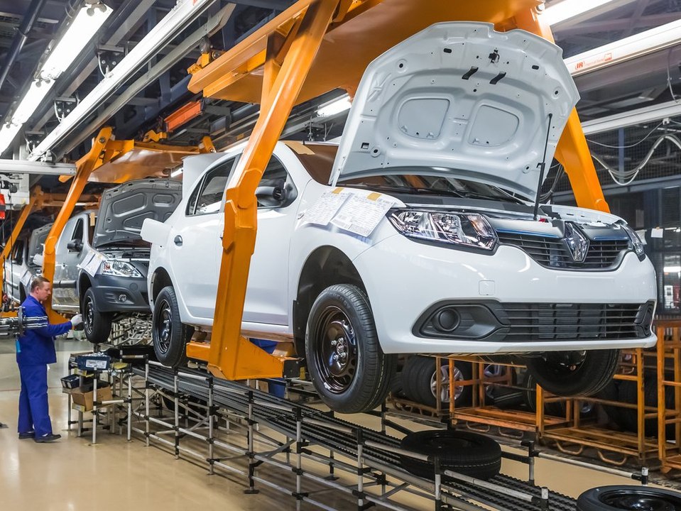 Uni Moskau: Russische Autoproduktion ist 'auf Niveau von 1980'