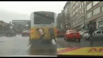 Fatihte patenlilerin İETT otobüsü arkasında tehlikeli yolculuğu kamerada