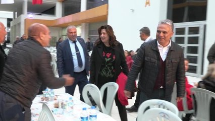 Muratpaşa Belediye Başkanı Uysal: "Bir Elimiz Deprem Bölgesinde. Konteyner Yerleşkesi Oluşturmak Üzere Çalışmalarımız Var"