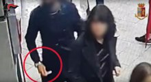 Napoli, rapine e furti nella stazione della metro: 2 arresti (03.04.23)