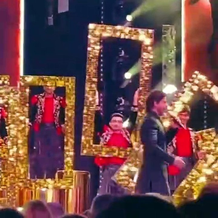 shah rukh khan, varun dhawan and ranveer singh dance together