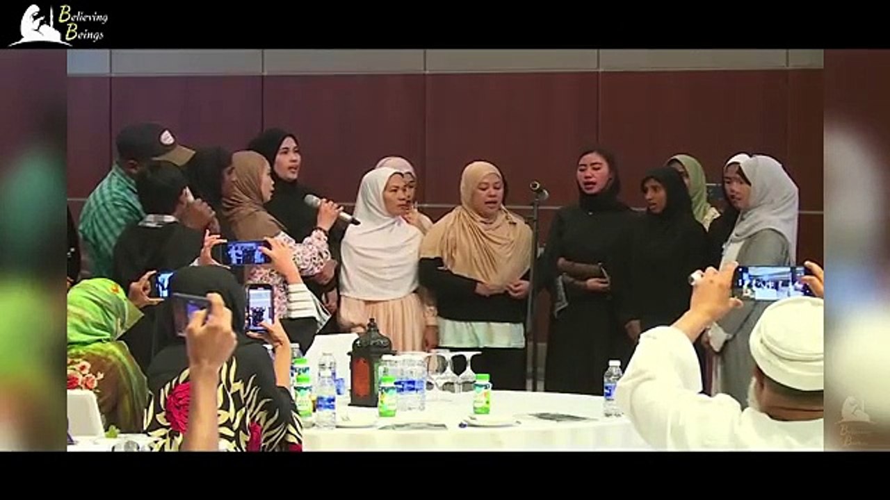 17_People_Declare_Shahadah_Through_Dr._Zakir_in_Oman(360p)