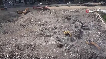 89 kişinin öldüğü Galeria İş Merkezi'nden yaklaşık 12 bin ton moloz çıkartıldı