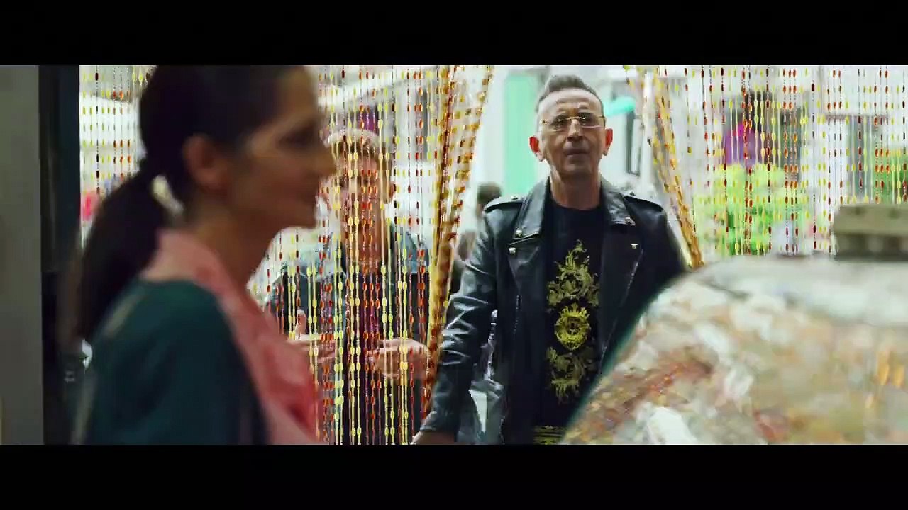 Benvenuti in casa Esposito Bande-annonce (EN)