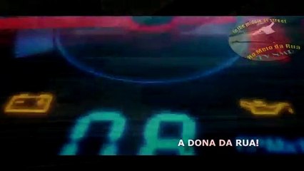 MULHER cerca passagem do BUSÃO: "Ô dona da Rua... dona da ruaaaa"