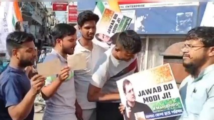 ইংরেজবাজার: পোস্ট করে অসংখ্য চিঠি পাঠানো হলো মোদিকে, কেন দেখুন ভিডিও