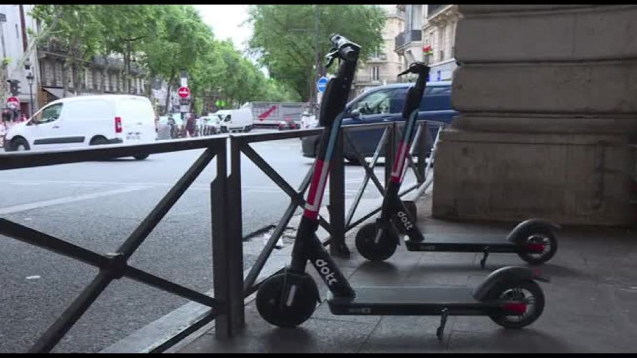 Parigi vieta i monopattini elettrici a noleggio: via a settembre