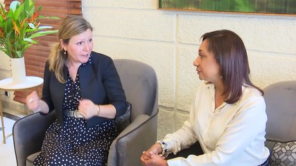 Françoise Remarck et Yaël Braun-Pivet échangent sur les questions culturelles de la coopération entre la Côte d'Ivoire et la France