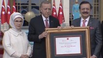 Türkiye için tarihi gün! İlk Togg, Erdoğan ailesine teslim edildi