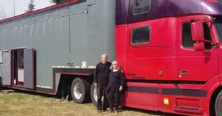 Durant 5 ans, ces retraités ont rénové et aménagé eux-mêmes une remorque pour en faire une maison mobile