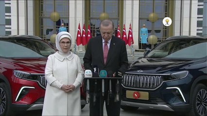 Üretilen ilk Togg Cumhurbaşkanı Erdoğan’a teslim edildi
