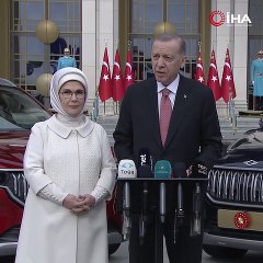 Togg'da ilk teslimat Cumhurbaşkanı Erdoğan'a teslim edildi