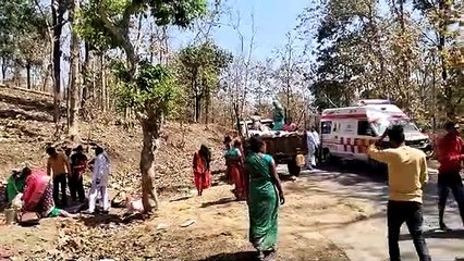 What happened that there was a hue and cry on the road in sagar