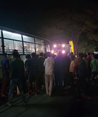 स्कॉर्पियो से टकराकर बेकाबू बाइक सिटी बस के नीचे घुसी