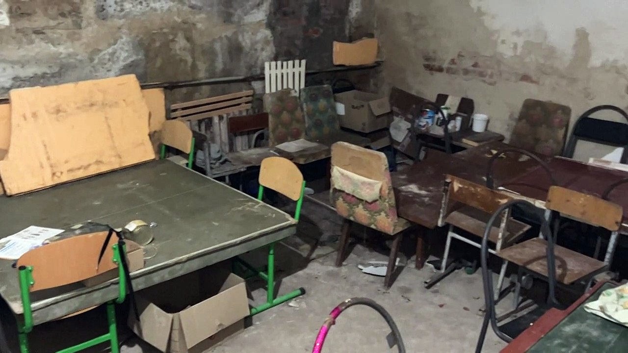 Habeck gedenkt in Ukraine qualvoll gestorbener Dorfbewohner