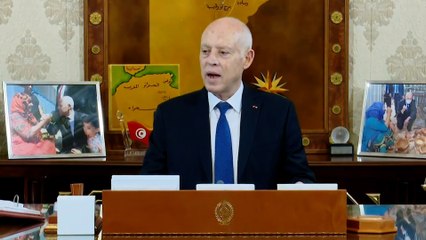 الرئيس التونسي يبدد شائعات مرضه بلقاء رئيسة الحكومة