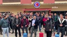 Türk Harb-İş sendikası üyesi işçiler, sendika yönetimini protesto etti