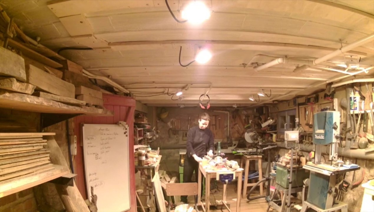 Voici comment j'ai ajouté beaucoup plus de lumière dans mon atelier