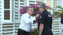 NT chief minister refuses to clarify status of NT police commissioner's position, amid reports he has been asked to resign