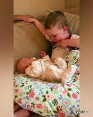 Funniest Situations When Baby Meets Siblings (4)