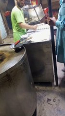 Karachi Famous pathan ka famous Lachaa daar paratha | must try