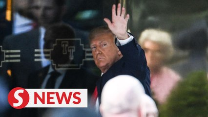 Trump arrives in New York to face charges