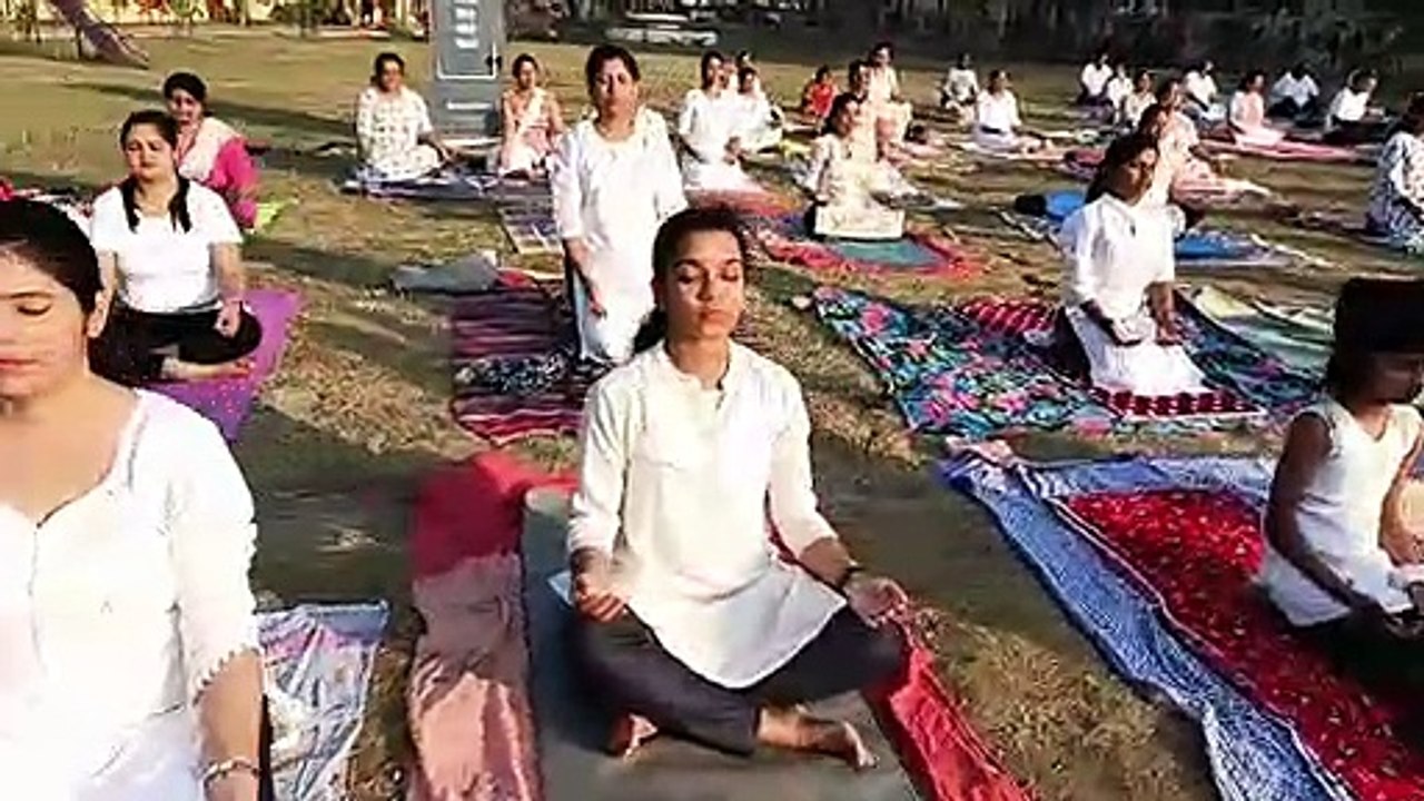 जबलपुर विजय नगर में योग प्रशिक्षण शिविर का आयोजन