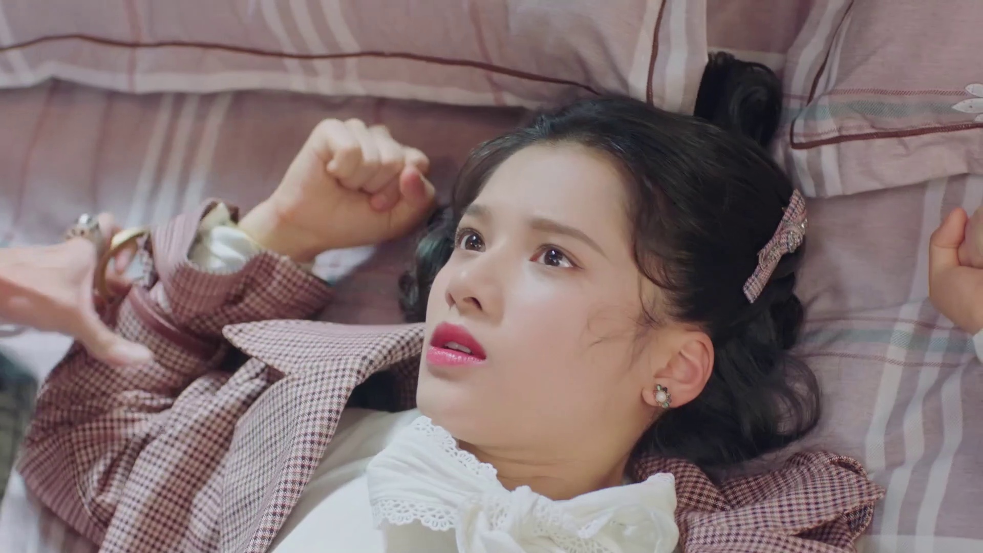 Fall In Love All Episodes Urdu-Hindi Dubbed