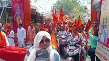 Video: बाइक लेकर रैली में में उमड़ी मातृशक्तियां, हर तरफ भगवा रंग
