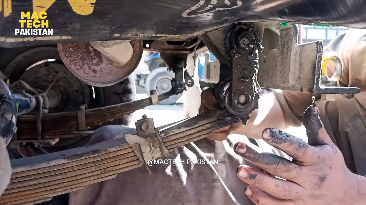 Repair Leaf Springs | Jeep Leaf Spring Fixing | Kamani Maker | Kamani ...