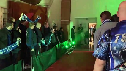 Einlaufen der Lühnder Darter