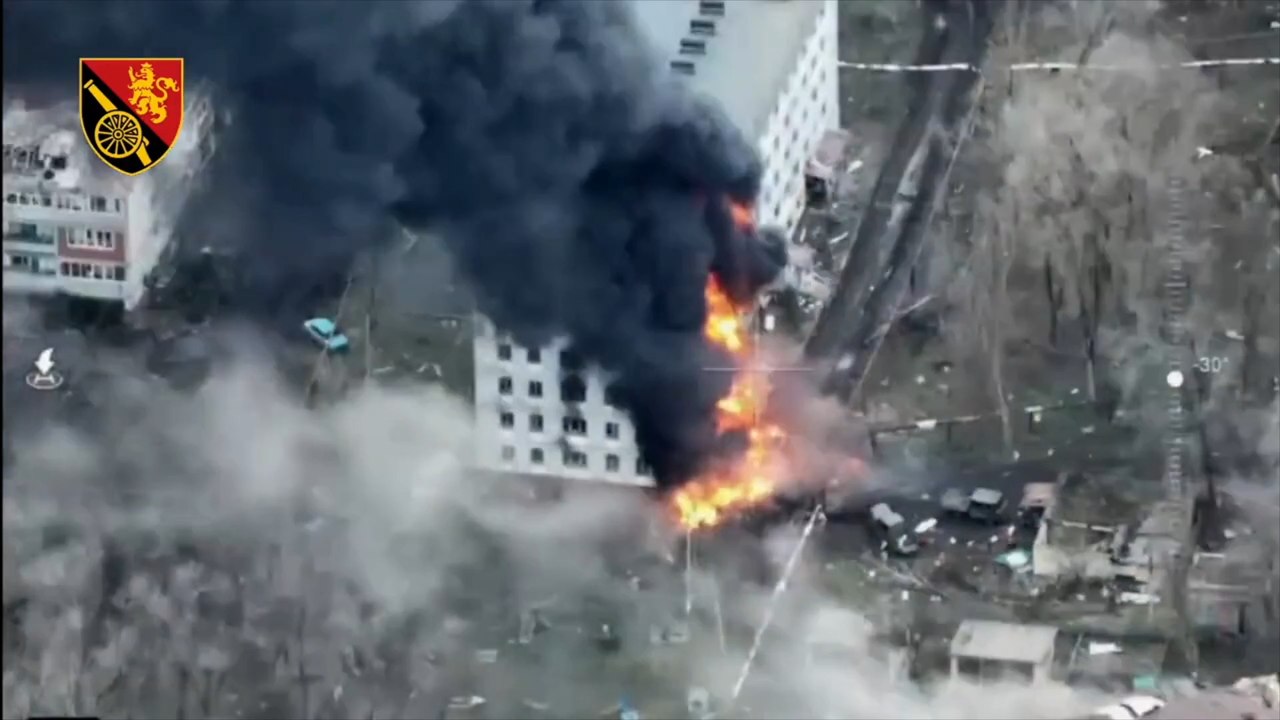 Drohnenaufnahme soll Zerstörung von russischem Munitionslager zeigen