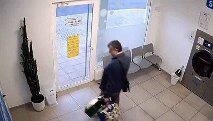 Çamaşır makinesi bomba gibi patladı