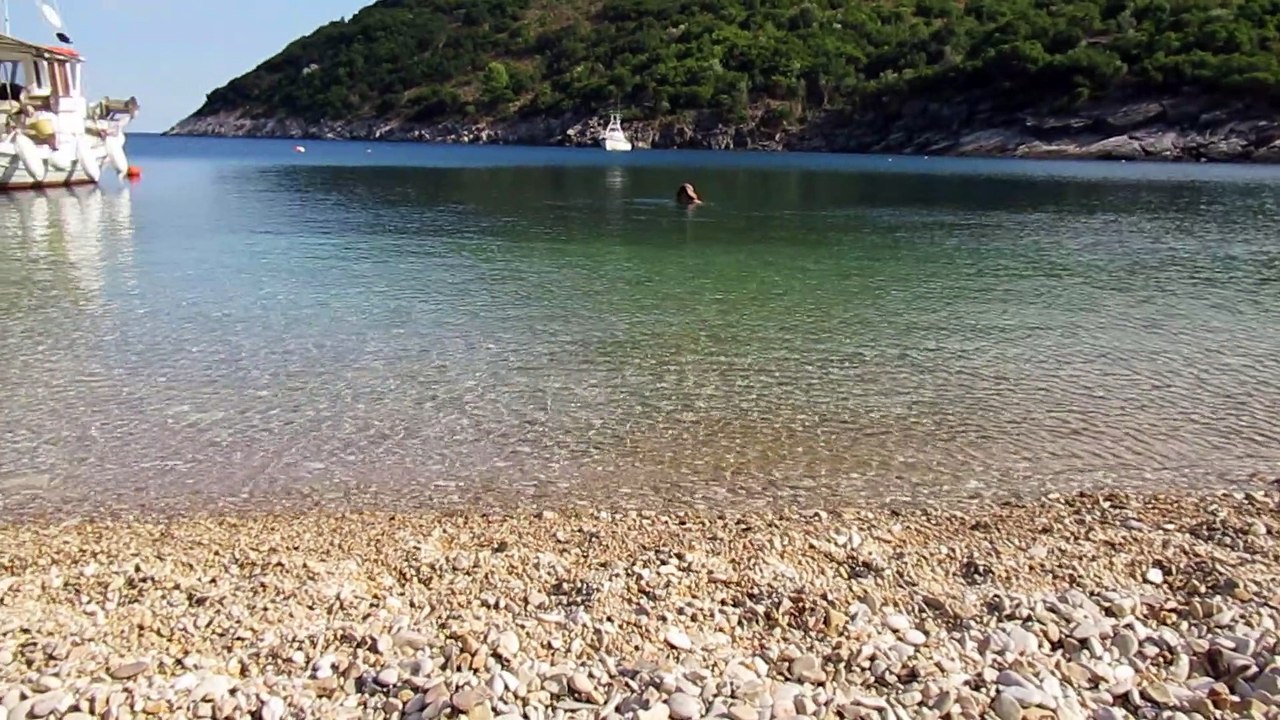 summer 2022, ithaca , Sarakiniko beach