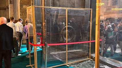 Ayasofya’daki camlı korumayı anlattı: 50 bin elin bir yere dokunduğunu düşünün