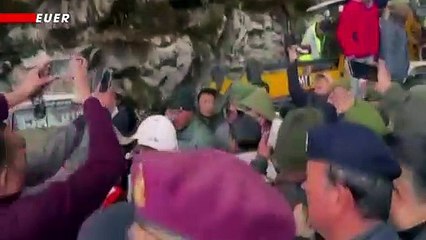 Avalanche Kills Six Near India’s Border With China, Others Trapped