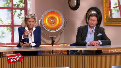Une acheteuse d'Affaire conclue critique sévèrement un tableau d'Yves Saint Laurent