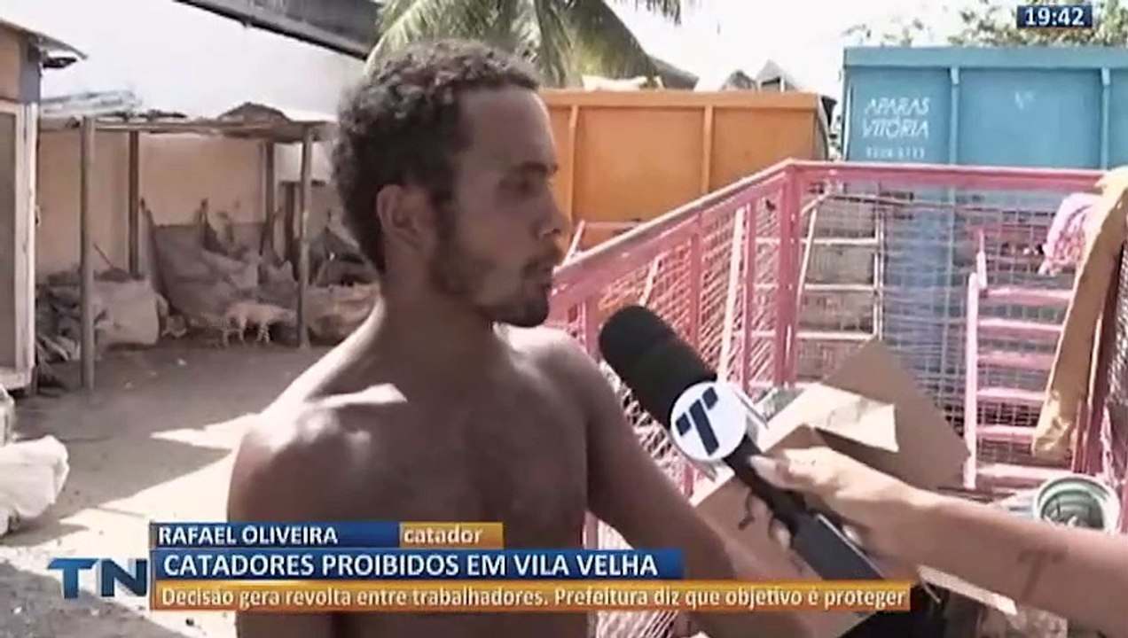 Prefeitura de Vila Velha proíbe catadores de materiais recicláveis