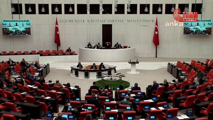 CHP'li Özgür Özel, belgeyi gösterdi, Halil Falyalı'yı işaret etti: O bakan yardımcısı için "Sakın görevden almayın o zevki bize bırakın!" dedi