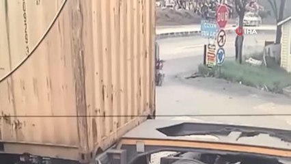 Ticari taksiyle çarpışan motosikletli sürücü yaralandı