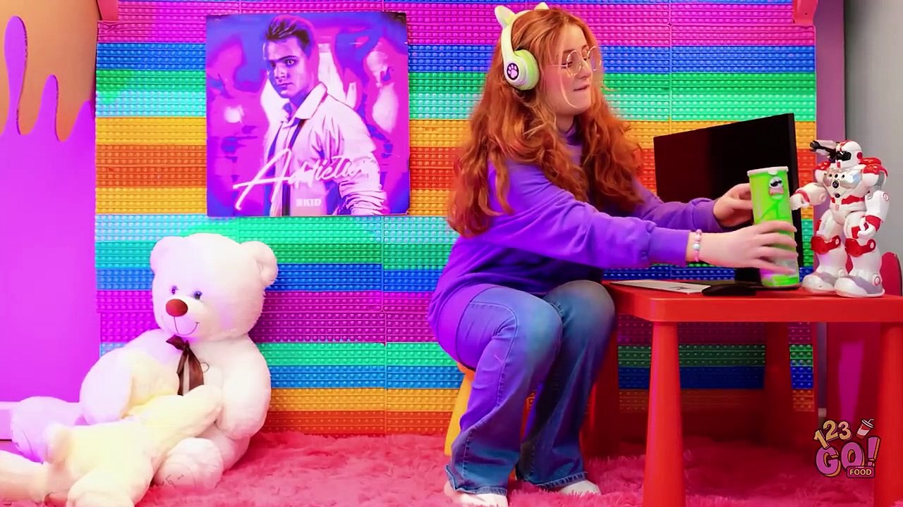 SECRET PLAYROOM UNDERGROUND - Extreme Room Makeover by 123 GO FOOD