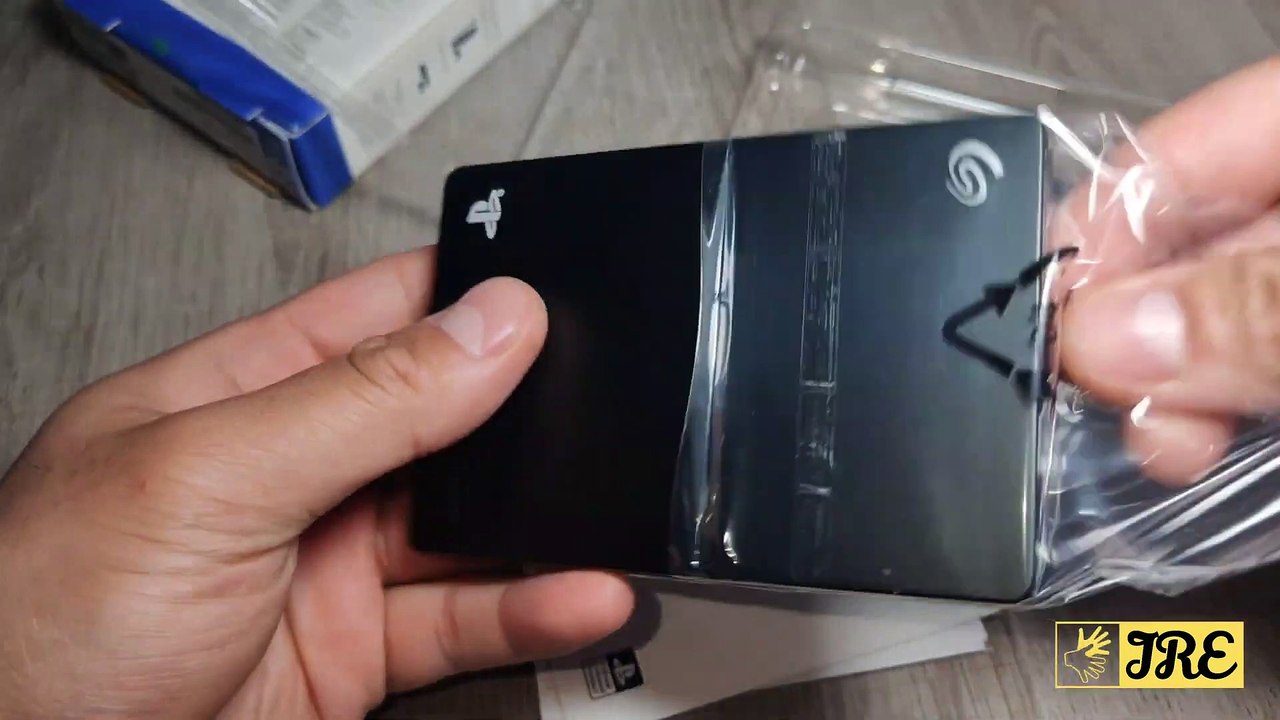 Seagate Game Drive for PS5 PS4 2TB HDD External Harddrive (Unboxing)