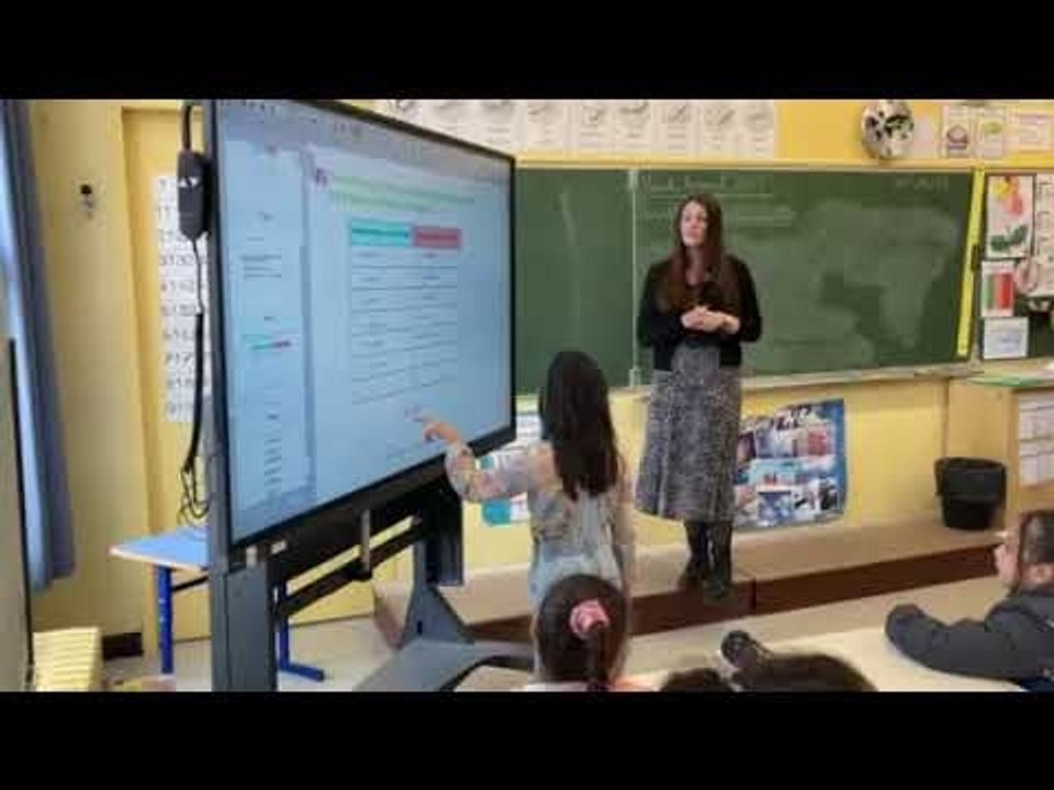 Marseille : les élèves du Merlan (14e) ont vite adopté le tableau blanc interactif