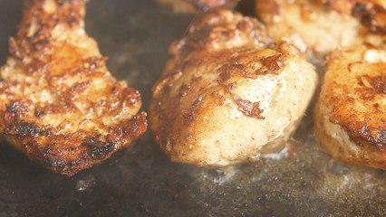 Why You Really Don’t Need To Wash Raw Chicken