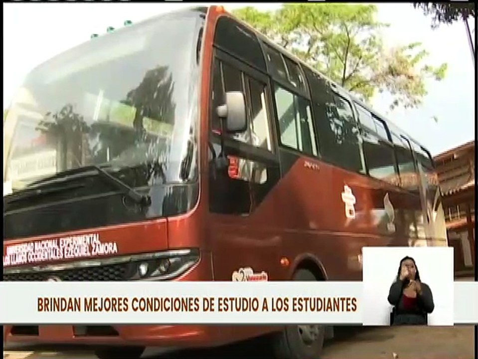 Gobierno Nacional afianza movilidad a estudiantes de la Unellez del estado Barinas