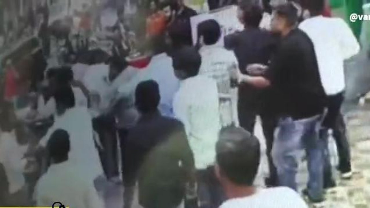 वाराणसी में दबंगो का तांडव, देखिए बवाल का लाइव...