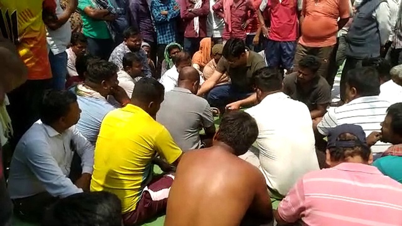 मॉर्निंग वॉक पर निकले दादा-पोते को ट्रेक्टर ने कुचला, दोनों की मौत, लोगों ने किया चक्काजाम