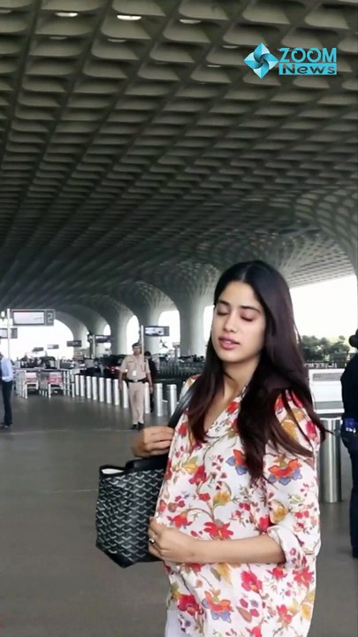 Janvhi Kapoor Spotted At Airport #shorts