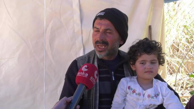 Hataylı Depremzede: İçme Suyuyla Çok Büyük Bir Problemimiz Var. Sözde İçme Suyu Ama Yer Altı Suları Karıştıktan Sonra Kim Ağzına Alırsa O Suyu,...